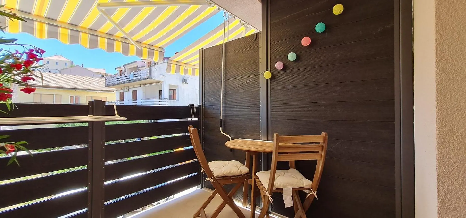 Apartmani Porat Sali 0*,