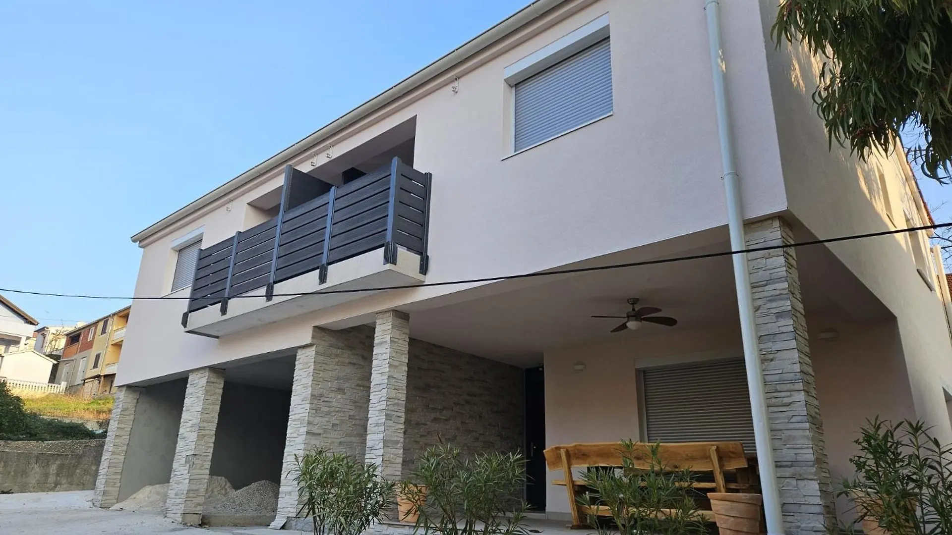 Apartment Apartmani Porat Sali